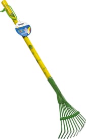 Rastrello in metallo per bambini verde Stocker Art 2305 con lunghezza da 78cm.