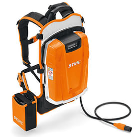 Batteria a zaino Stihl AR 1000 agli ioni di litio da 626 Wh con indicatore dello stato di carica al LED.