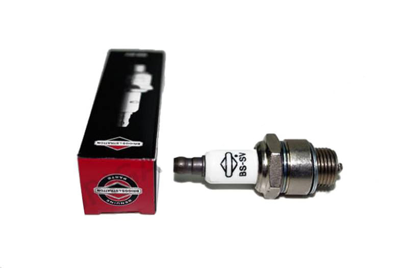 Candela RJ19LM motore Briggs& Stratton a valvole laterali trattorino tagliaerba