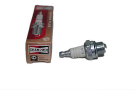 Candela Champion CJ8 motore a benzina trattorino tagliaerba