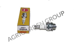 Candela NGK BM6A motore a benzina trattorino tagliaerba