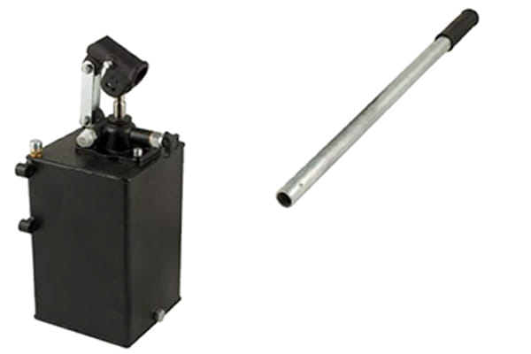 Pompa a mano 25 cc semplice effetto con volantino di discesa completa di serbatoio