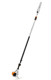 Potatore telescopico a scoppio Stihl HT 103 con barra da 30cm e lunghezza massima di 390cm.