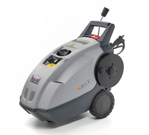 Idropulitrice ad acqua calda COMET Scout Classic 150 da 150 bar con portata di 540 l/h.